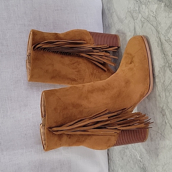 Women's Square Toe Chunky Block Heel Fringe Side Zipper Ankle Boots - Picture 5 of 9